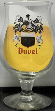 wapenschild met rode letters